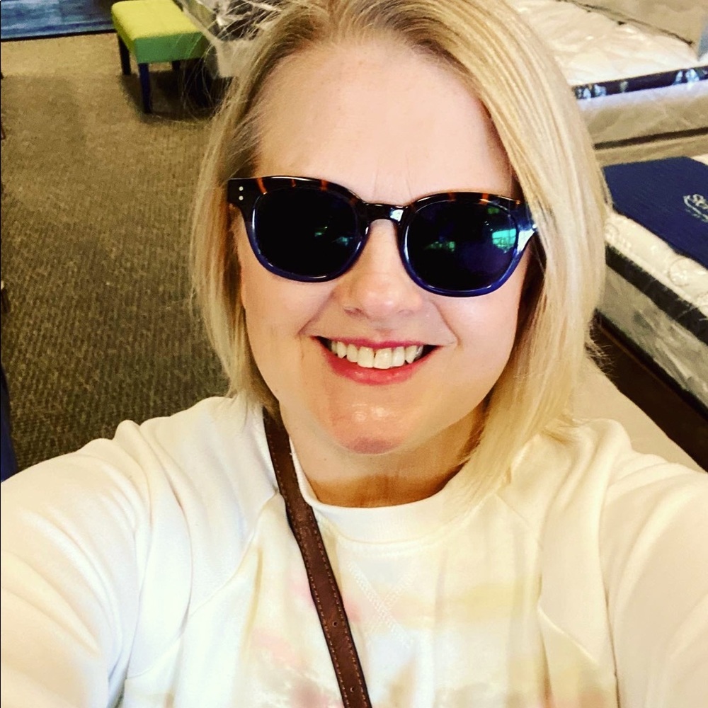 Meet your Posher, Racheal